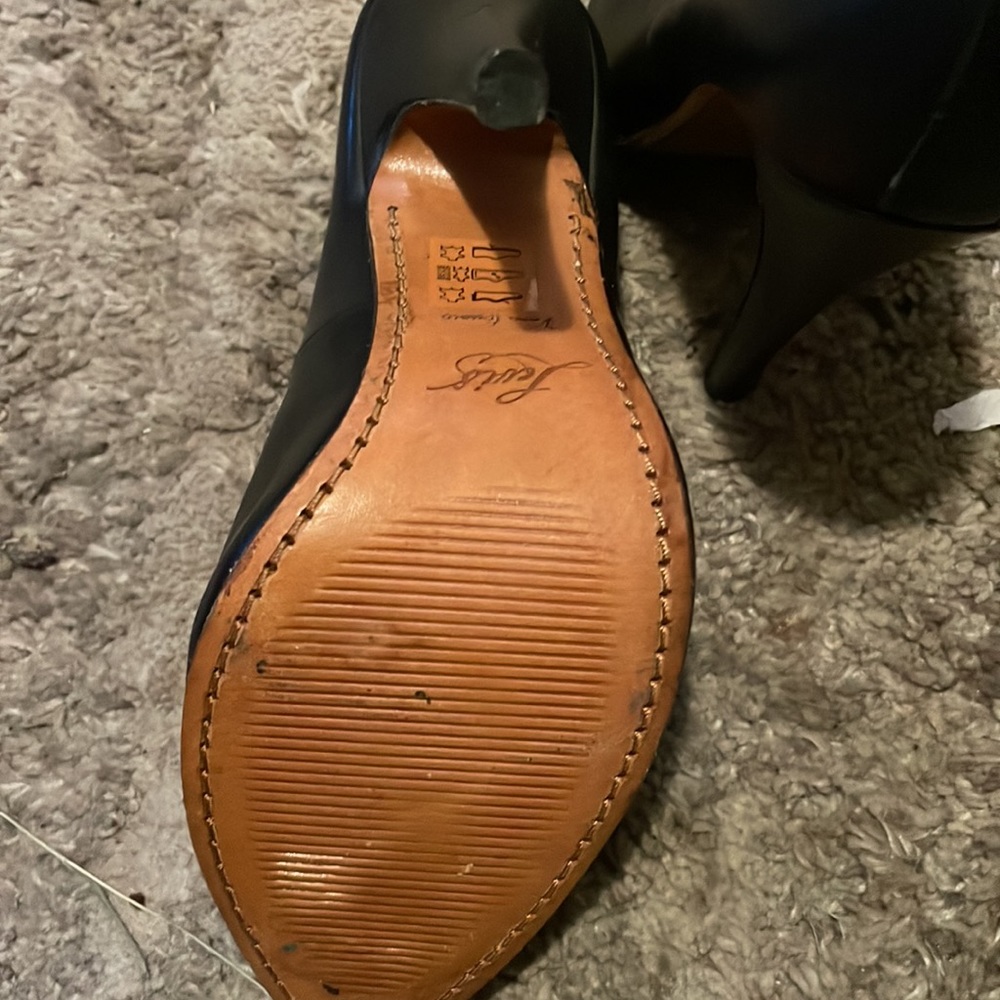 Shoes - Picture 6 of 6